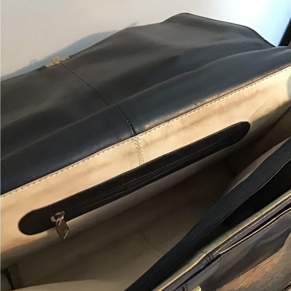Large Black Leather Unisex Briefcase